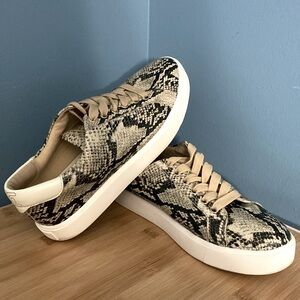 Sam Edelman Snake Print Sneakers 8.5